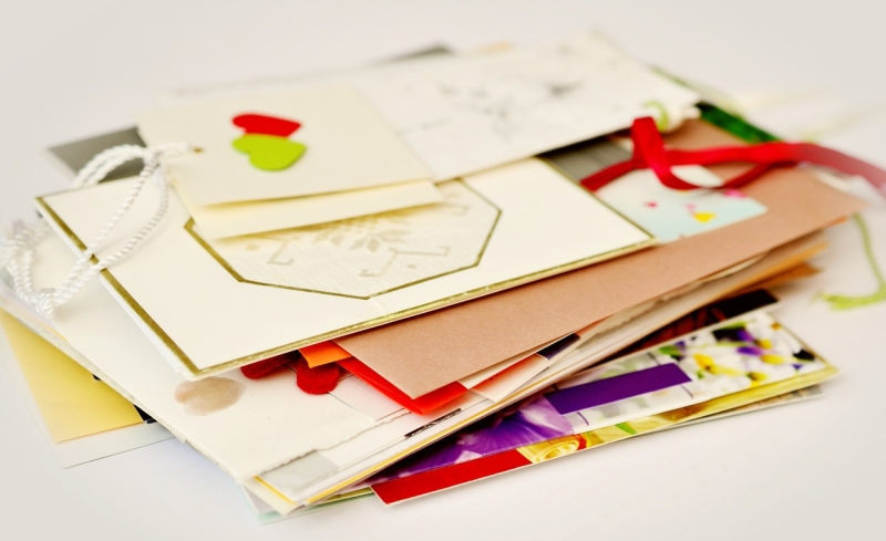 ストーカーからの手紙の束