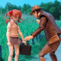 立ちふさがりには、押し倒されるのを防ぎ、股間に膝蹴りを叩きこむ