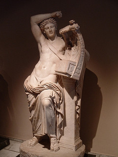 アポロンの石膏像